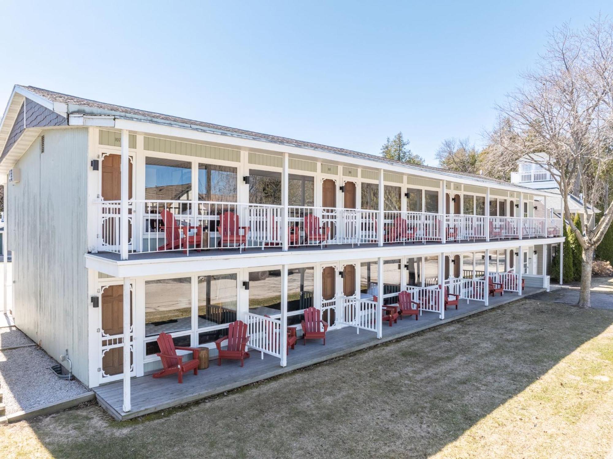 Spruce & Shore Motel Fish Creek Exterior foto